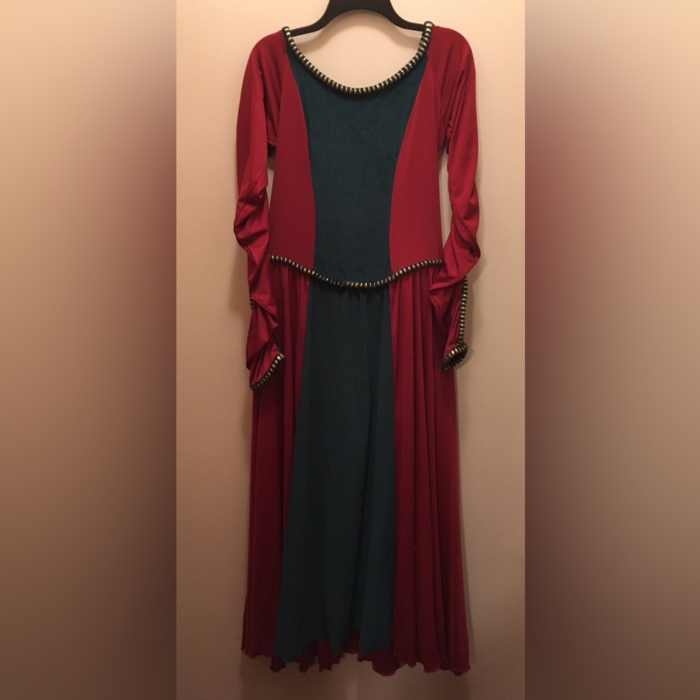 Renaissance Costume Long Sleeve Burgundy Red and Green Dress